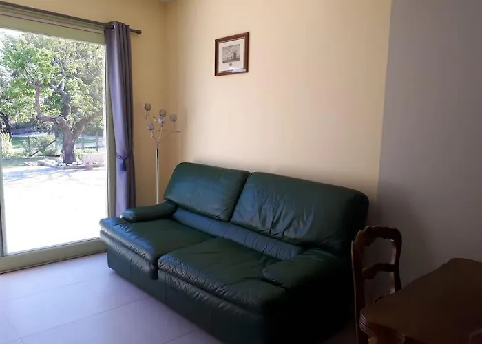 Apartament Dans Maison Chaleureuse